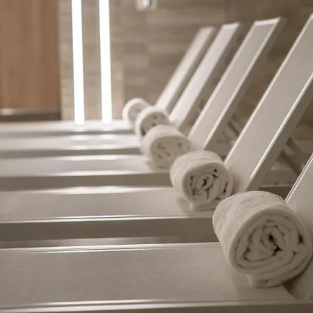 9hotel Paquis 3* Geneva
