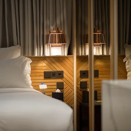 9hotel Paquis 3*